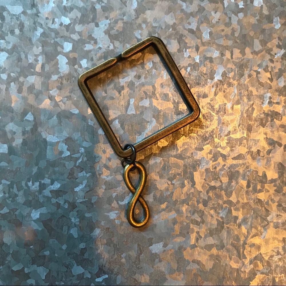 5/$35 😍 Square Bronze Infinity Keychain ❤️
